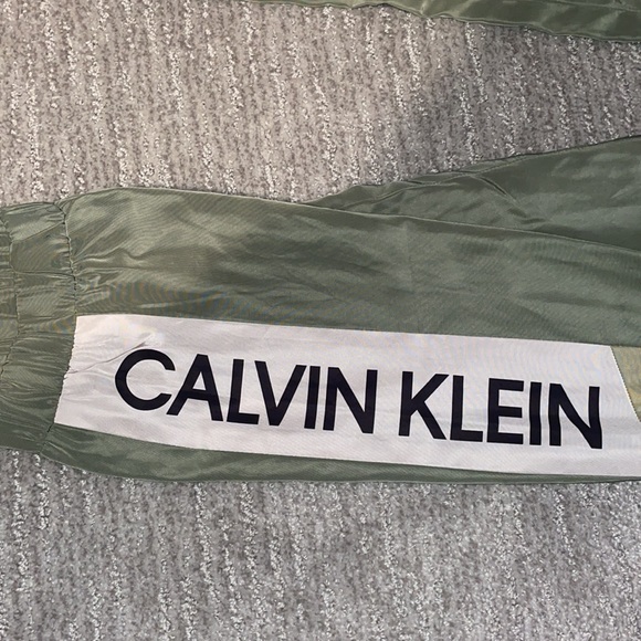 Calvin Klein Sweatpants - Picture 3 of 4